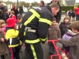 TELETHON 2011 : les enfants en pompiers d'un jour à Le Tourneur (14-Calvados)