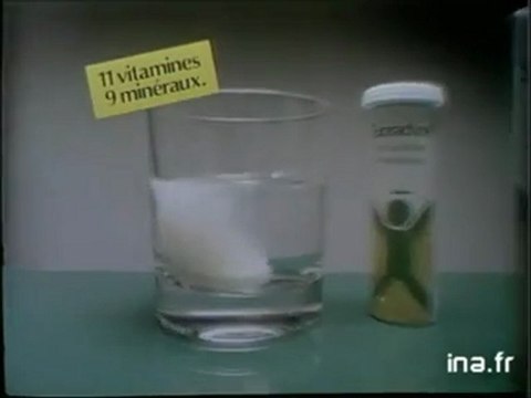 Vidéo Ina - Supradyne - arrêt de bus, vidéo Supradyne - arrêt de bus, vidéo Hygiène, beauté, santé - Archives vidéos Hygiène, beauté, santé - Ina.fr