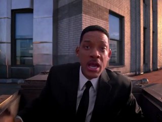 Trailer: Men in Black 3 (2012) - greek subs