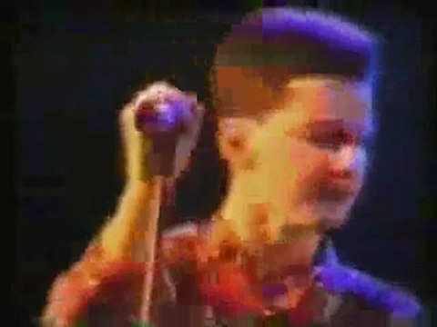 Depeche Mode - Sun And The Rainfall Hammersmith Odeon 1982