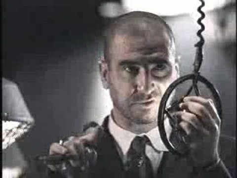 Eric Cantona Pub Nike