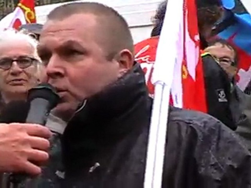 VESOUL : MOINS DE 300 PERSONNES À LA MANIFESTATION UNITAIRE DU 15 DECEMBRE