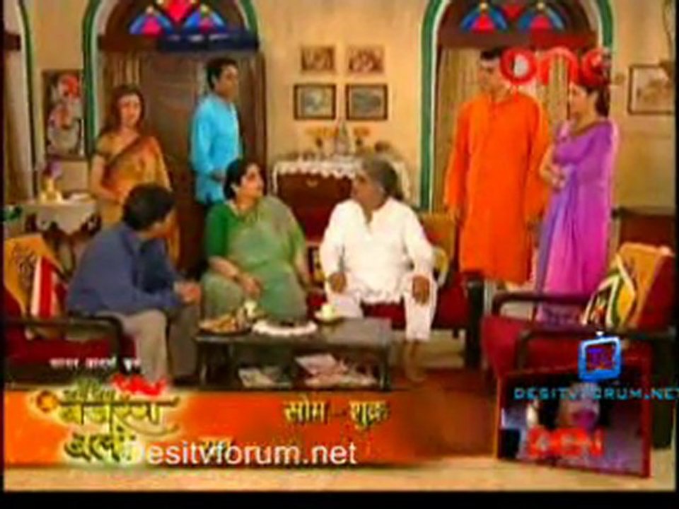 Woh Rehne Wali Mehlon Ki - 15th December 2011