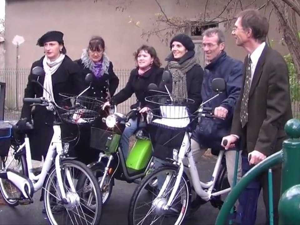 Des Vélos et des cyclos électriques à la CPAM de l'Aude. Les employés ont troqué leur auto pour rouler plus écolo !