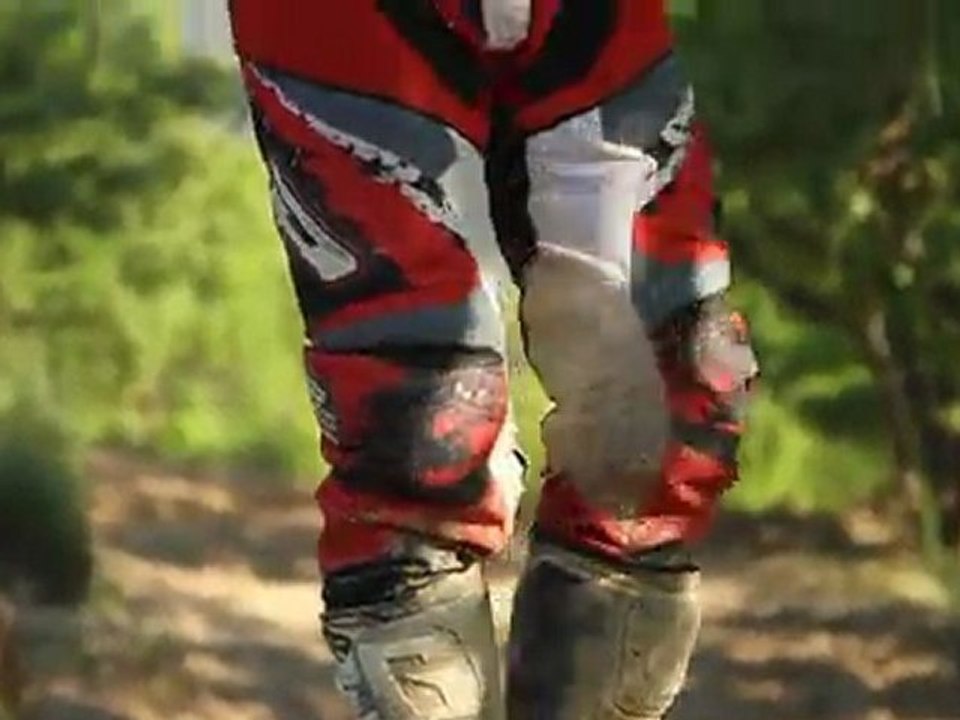 ENDURO - Rouler en motocross par Antoine Méo