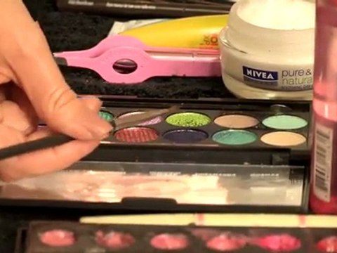 How To Do Eye Makeup For Brown Eyes