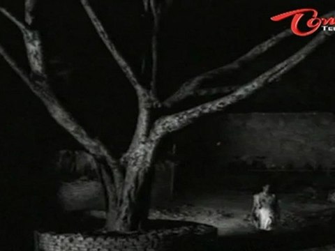 Sakshi - Telugu Songs - Evariki Vaare (Sad) - Krishna - Vijaya Nirmala