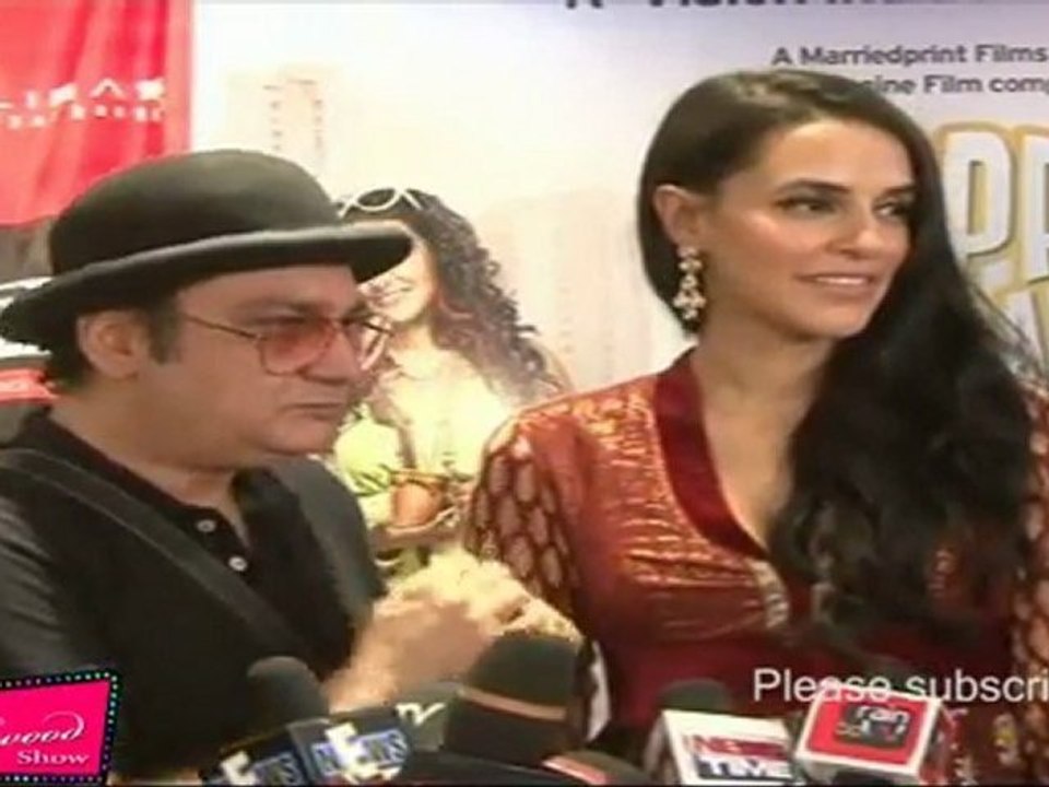 Vinay Pathak Reveals Secret Of His Bag @ Promotio Of Movie "Pappu Cant Dance Saala"