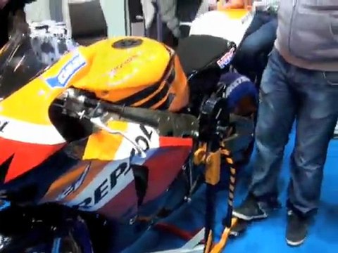 Stand Fimoto Salon de la moto et du scooter 2011 Porte de Versailles Paris