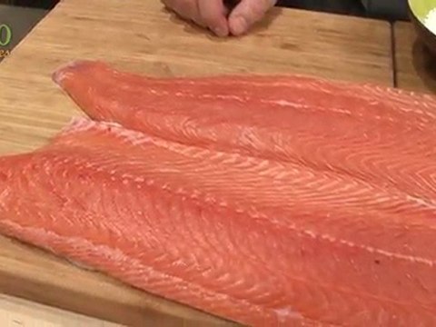 Lever un filet de saumon - 750 Grammes