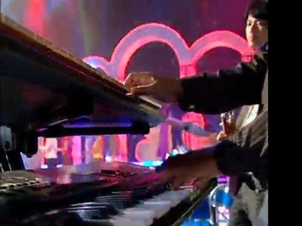 Lok Me Moan Tov Leng Bon Om Touk  www.pisothshow.com