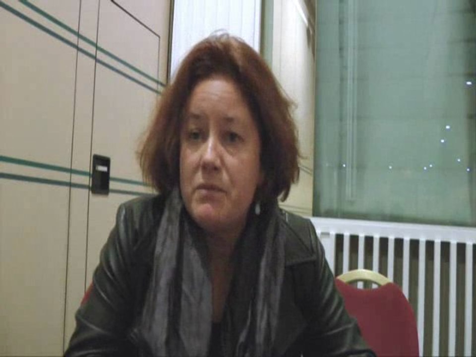 Maladie d'Alzheimer : "Aménager l'annonce du diagnostic pour éviter l'effondrement du patient" par Judith Mollard, psychologue, chef de projet France Alzheimer.