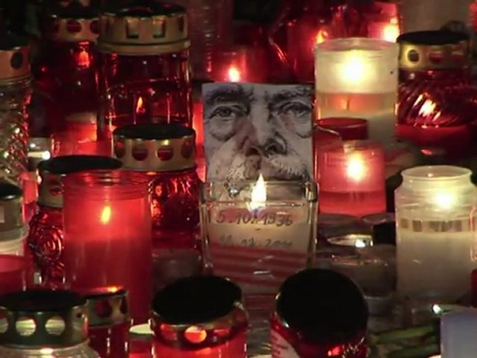 Les Tchèques se recueillent après la mort de Vaclav Havel