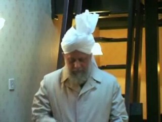 Friday Sermon: 10th April 2009 - Part 1 (Urdu)