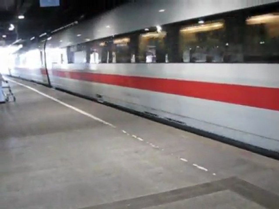 gare hambourg 2 depart ICE