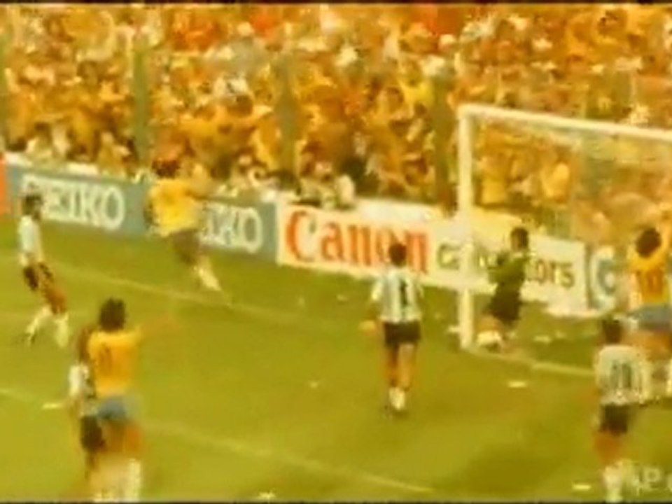 10 bàn thắng đẹp nhất của Lionel Messi