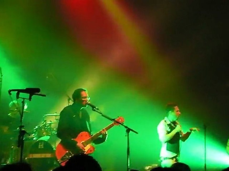 Djembé man ( live au 106 de rouen 15-12-2011) djembé man