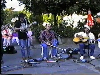 Hobos Delight- Leo Gillespie with the Permanent Cure (2)A pitch on the Spalenberg in Basel