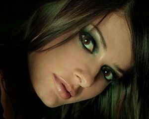 Ela Gözlüm (Hülya Süer)