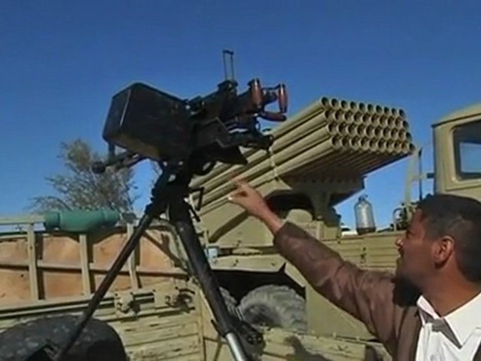 Libyan forces capture Gaddafi loyalists