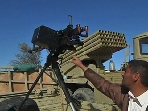 Libyan forces capture Gaddafi loyalists