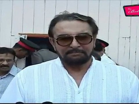 Kabir Bedi Pays Homage To Late Dav Anand @ Mahboob Studio