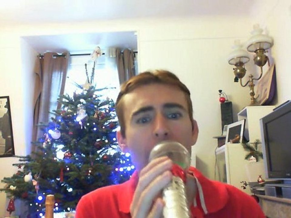 Wiwi égratigne "mirrors" de Natalia Kills