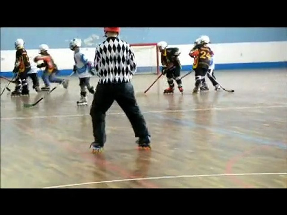 MATCH POUSSINS VIERZON VS CHATEAUROUX DU 17 DéCEMBRE 2011 VICTOIRE VIERZON 7 à 4 partie 1