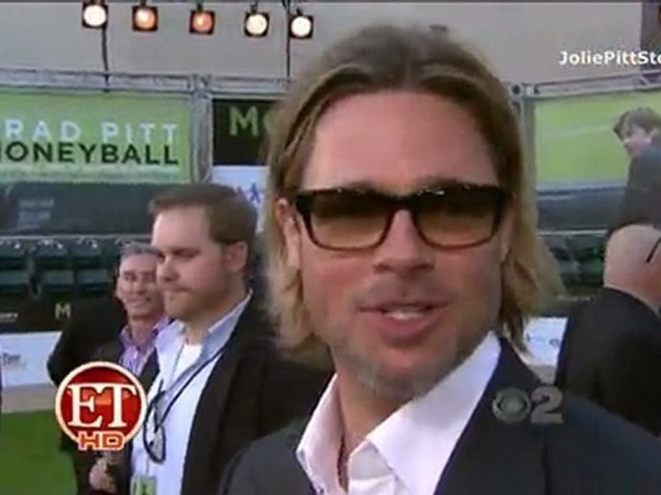 Jolie-Pitt TV News - Dec. 16, 2011