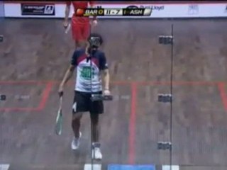 Barker bat Ashour en quarts de finale