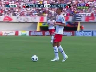 16/10/2011 - Atletico-GO 3x0 Sao Paulo - 1st Half