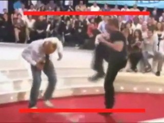 JCVD (Amazing bottle kick above the head Live TV show 2008)