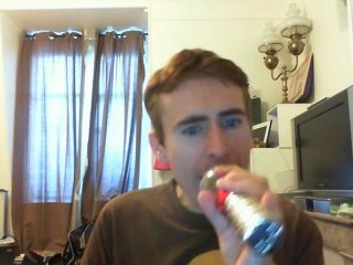 Wiwi égratigne "baby baby baby"