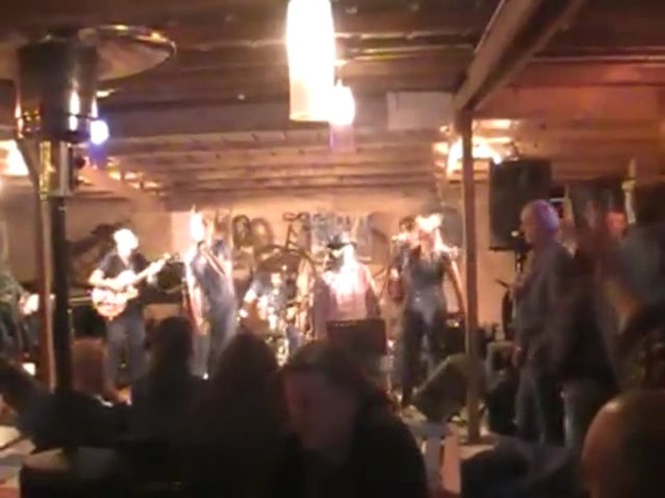 Les GRACELANDERS "KANSAS CITY" L'AUBERGE DU CHÊNE..  Maureillas