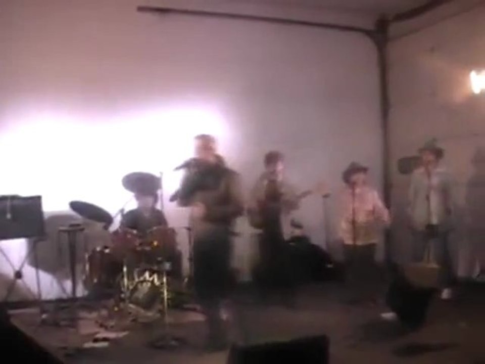 Les GRACELANDERS .."ROCK AROUND THE CLOCK"  Chez Les Sapeurs Pompiers ..