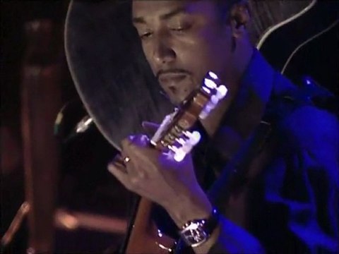 -bernard Lavilliers et Cesaria Evora (2005- elle chante )