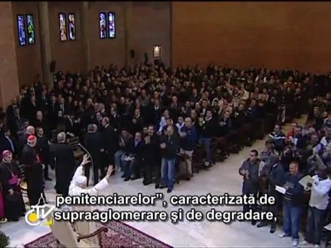 Benedict al XVI-lea: „Dumnezeu vă iubeşte cu o iubire infinită”