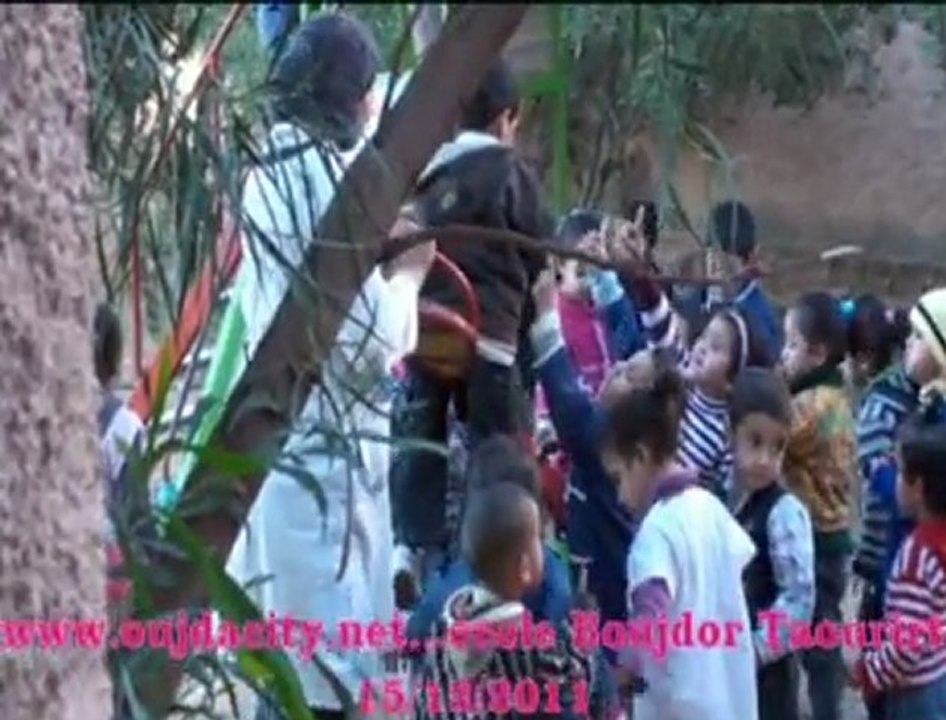 القافلة الاعلامية في زيارة لمدرسة بوجدور بتاوريرت رفقة السيد جمال مزيان النائب الاقليمية لنيابة تاوريرت