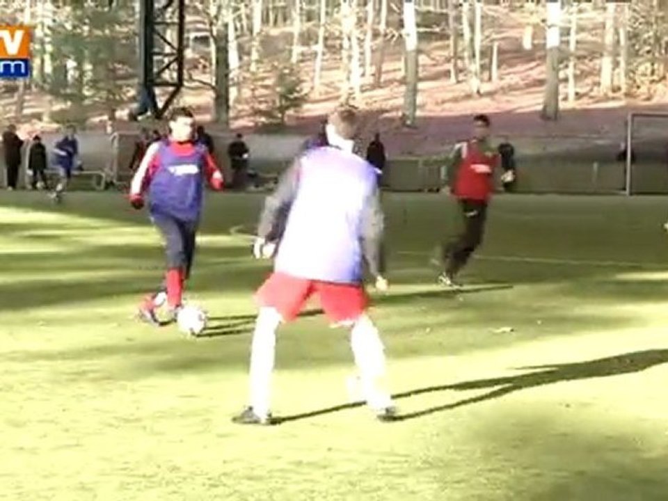 De jeunes footballeurs français font leur show devant les Américains