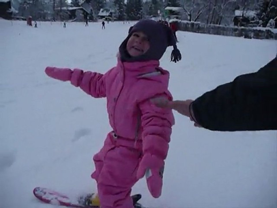 Lily commence le ski