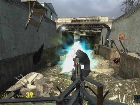 Half-Life 2 : The Orange Box (PS3) - Gordon attaque