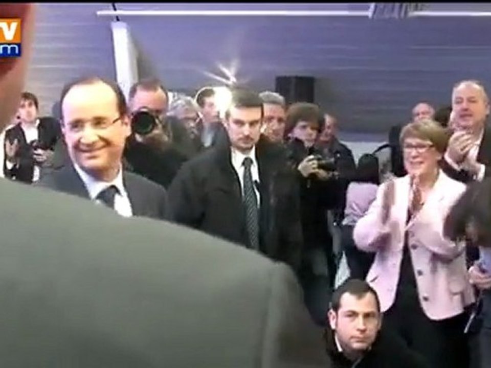 Les militants socialistes attendent un François Hollande plus offensif
