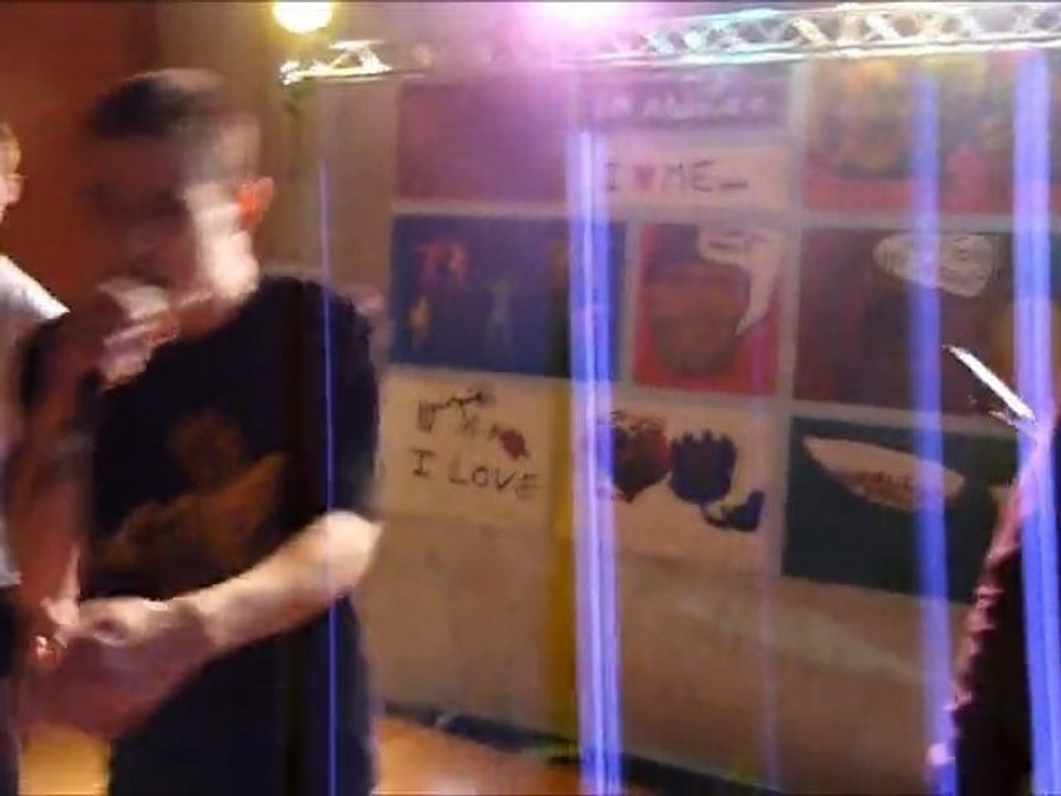 Kevl'art " hors du commun " live (Lumière Sombre)