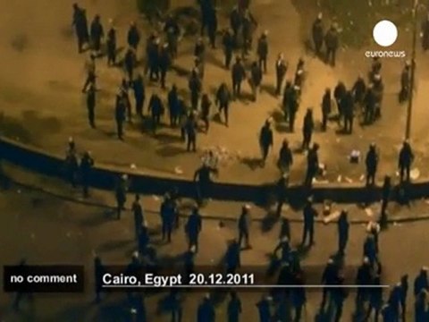 Une nuit de violences place Tahrir au Caire - no comment