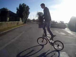 Mtb stunt -Trailer 2011