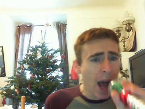 Wiwi égratigne want you de Lloyd & Lil Wayne