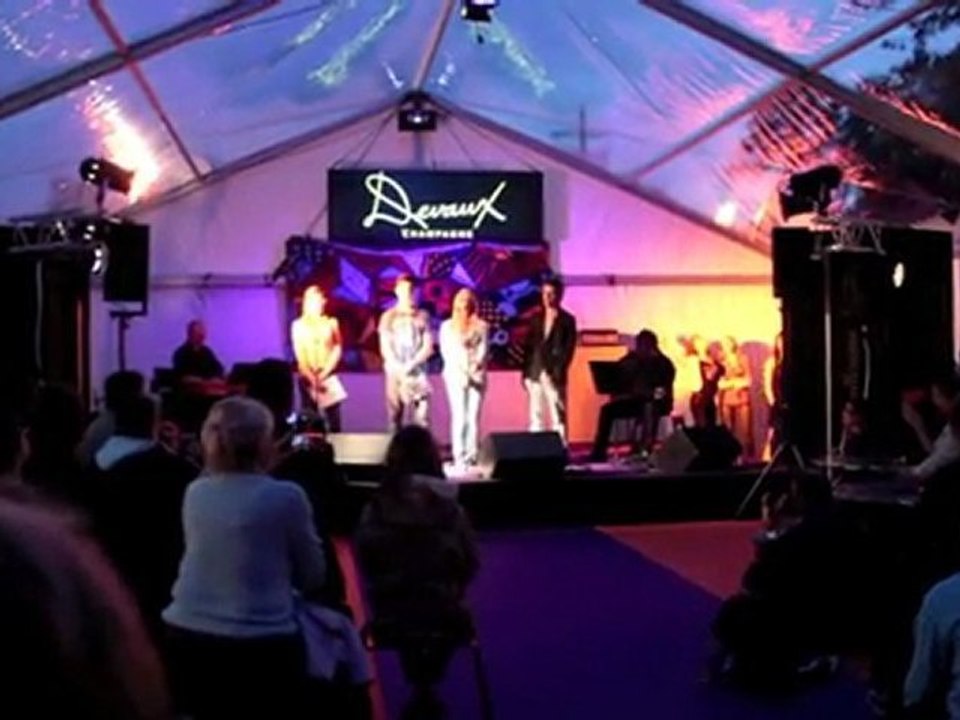 Des élèves du lycée Chrestien de Troyes chantent leurs créations