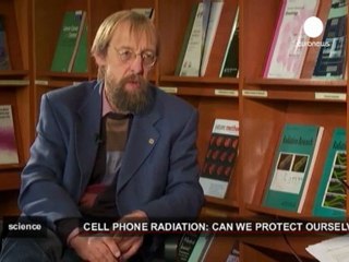 Cómo evitar riesgos de cáncer cerebral al hablar por...