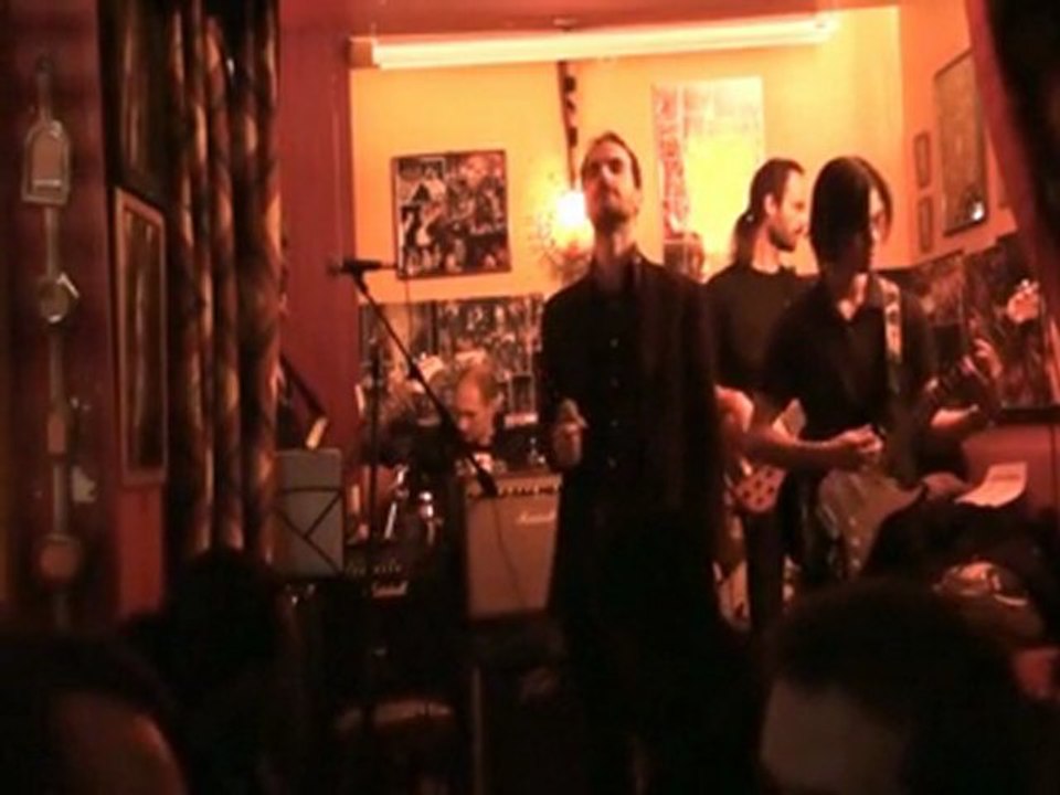 GOne - No Idea (Live)