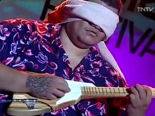 Georges Teriipaia du Trio Nake Nota (Paea) - Hitia'a Ukulele Festival 2011